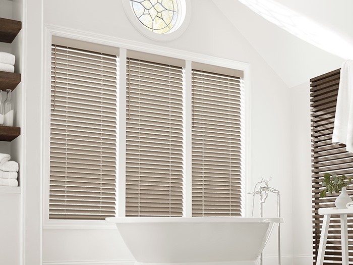 blinds closed in bathroom